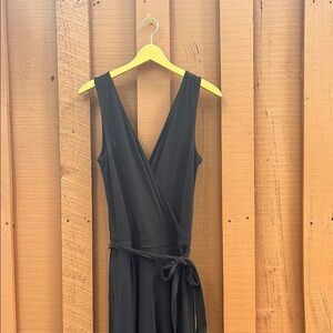 Banana republic Elegant Black Sleeveless jumpsuit XS
